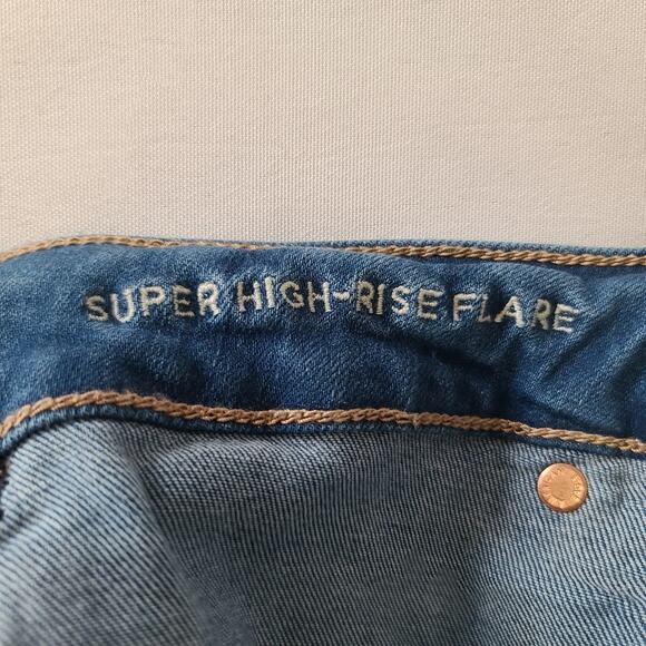 Womens American Eagle Super High-Rise Flare Button Fly Jeans Size 12 Blue - Picture 9 of 16